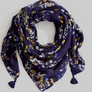 J.Jill _ NEW Very Pretty Floral Square Scarf _ NWT